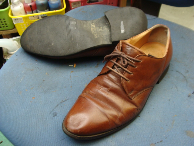オールソール修理　10500円+消費税　MADRAS　マドラスモデーロ紳士革靴のサムネイル