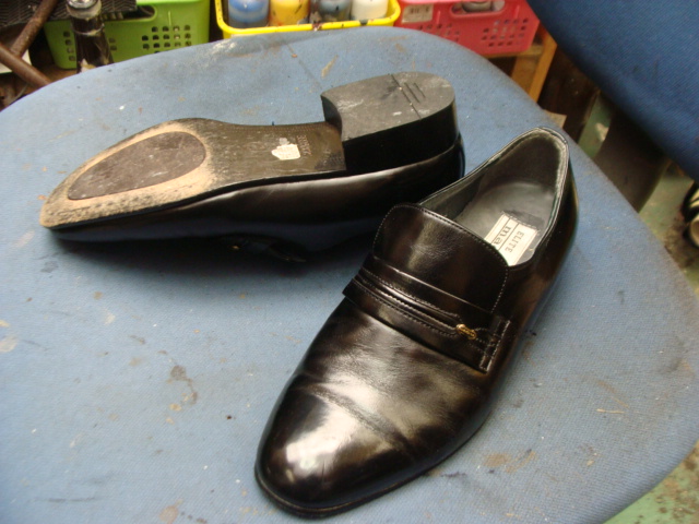 ハーフソール補強2300円+消費税　madras　マドラス紳士革靴　中央のみのサムネイル