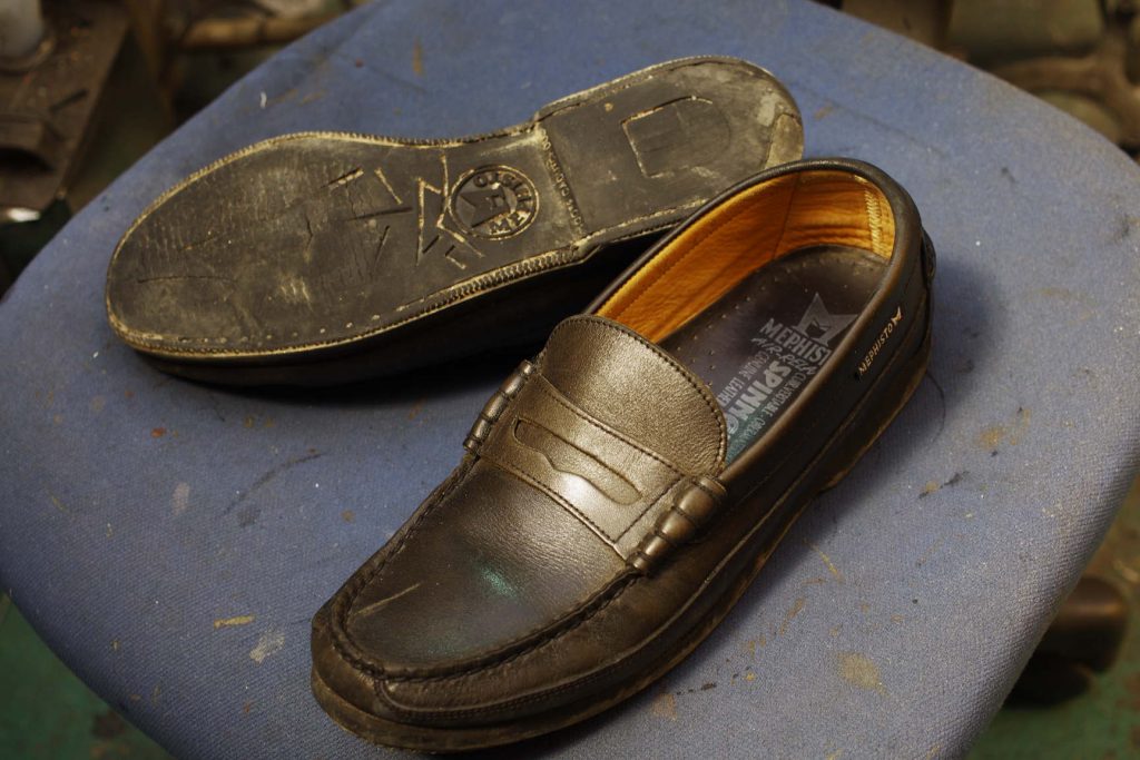 島根県　H様　MEPHISTO　メフィスト　紳士革靴　ローファー　オールソール修理のサムネイル