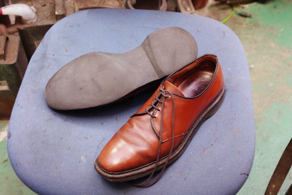 神奈川県　K様　アレン・エドモンズ　紳士革靴　オールソール修理のサムネイル