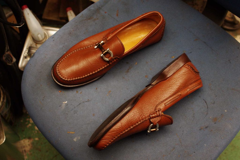 兵庫県　S様　Ferragamo　フェラガモ　紳士革靴　ヒール交換　特殊な形状のサムネイル