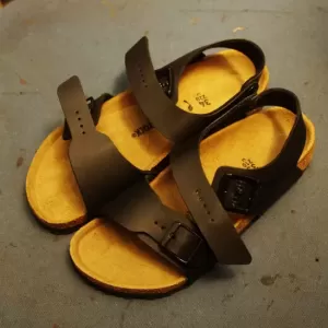 広島県 H様ご依頼：BIRKENSTOCK（ビルケンシュトック）サンダルのバックルを美錠ホックに改造のサムネイル
